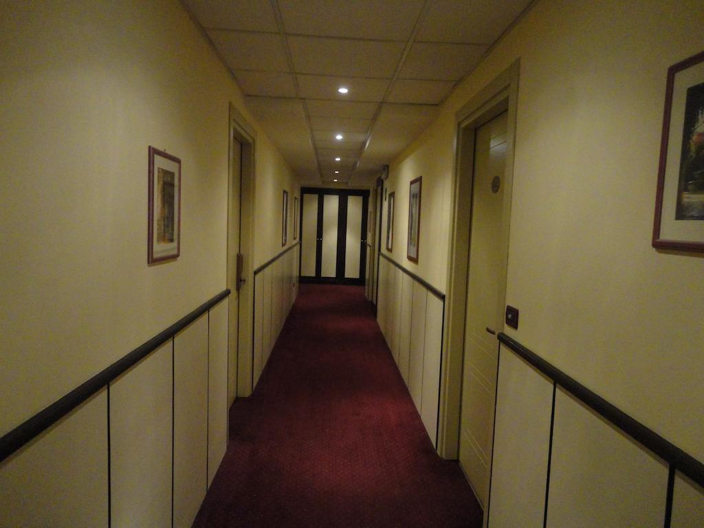 Hotel Vazzana Volpiano Exteriér fotografie
